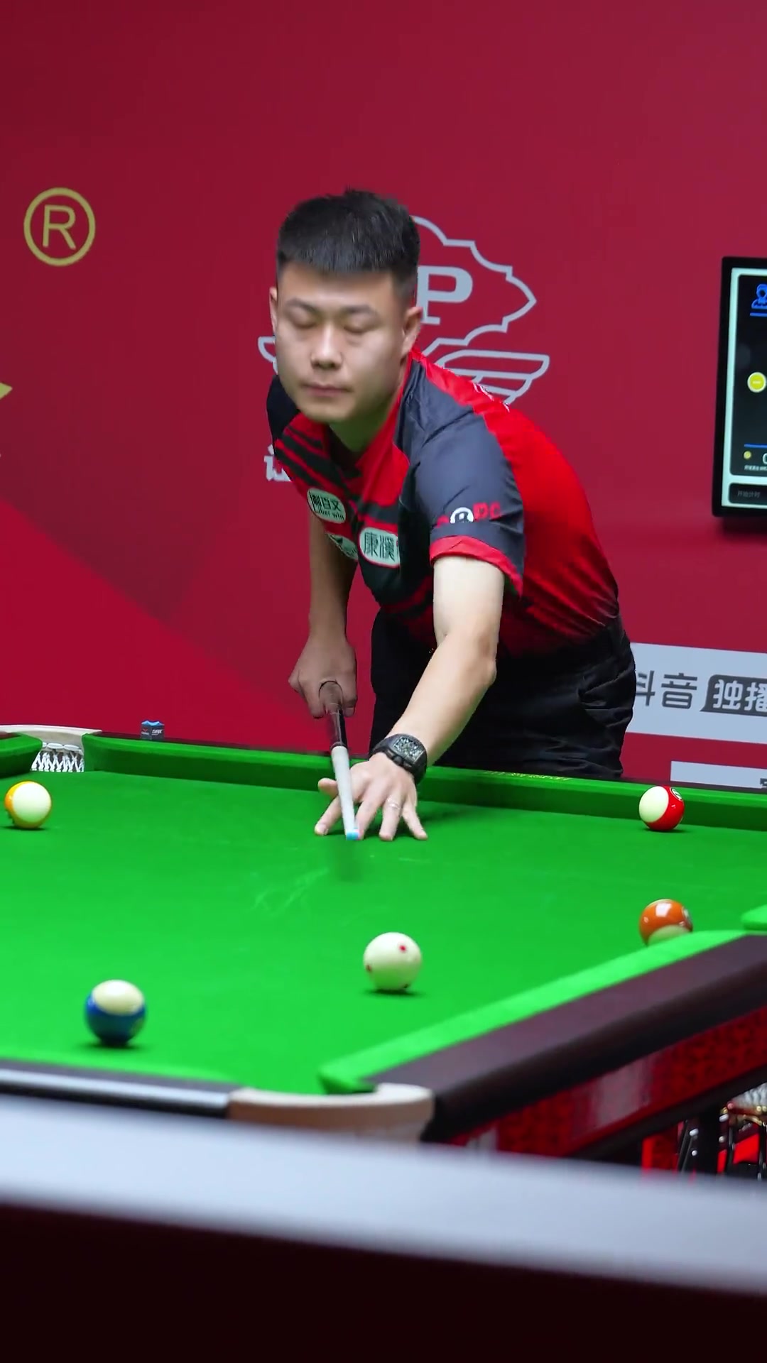 留到第四节 留到第四节